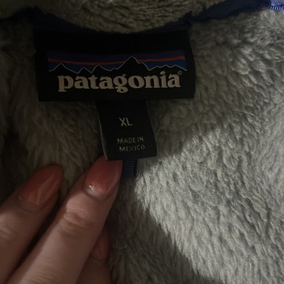 Patagonia jacket size XL worn a couple of times! - Picture 2 of 4